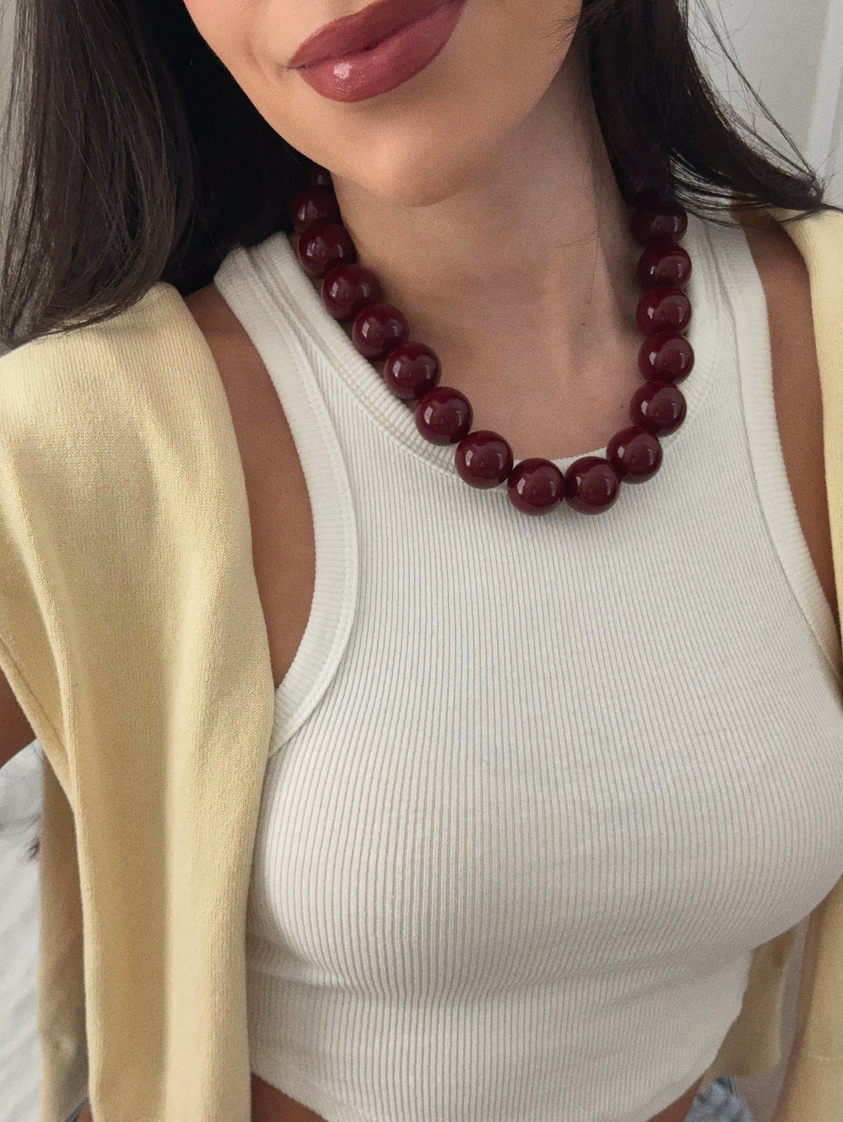 BURGUNDY BEAD NECKLACE