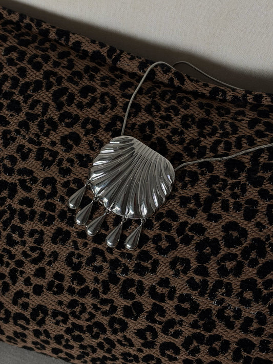 AURELIA NECKLACE