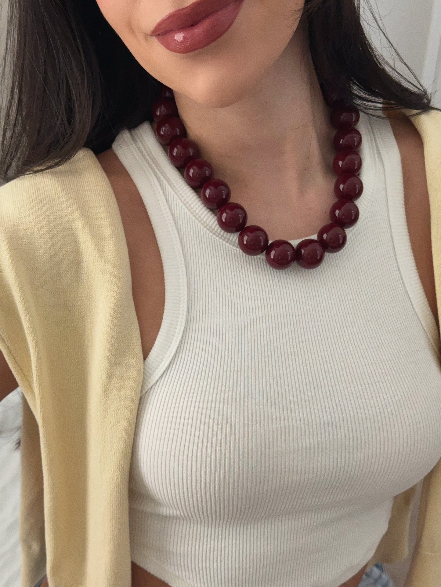 BURGUNDY BEAD NECKLACE