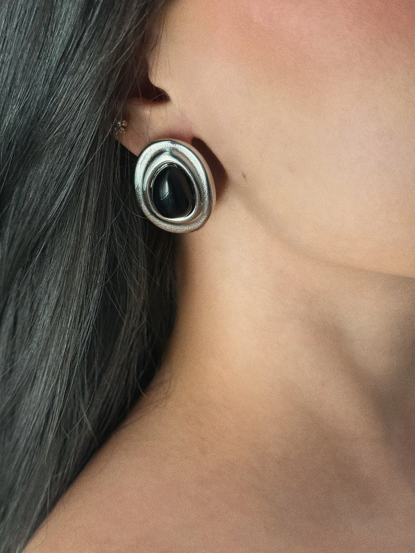 BLACK ECLIPSE EARRINGS